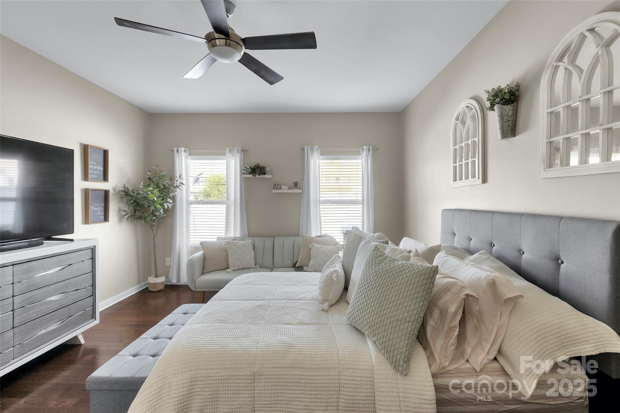 431 Battery Circle Lake Wylie, SC 29710 - Photo 15 of 33