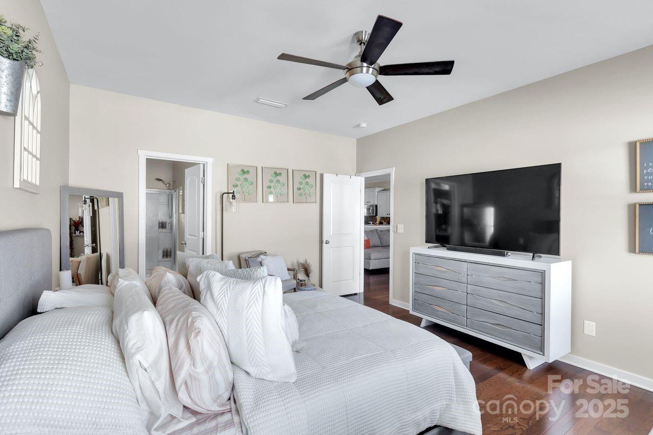 431 Battery Circle Lake Wylie, SC 29710 - Photo 16 of 33