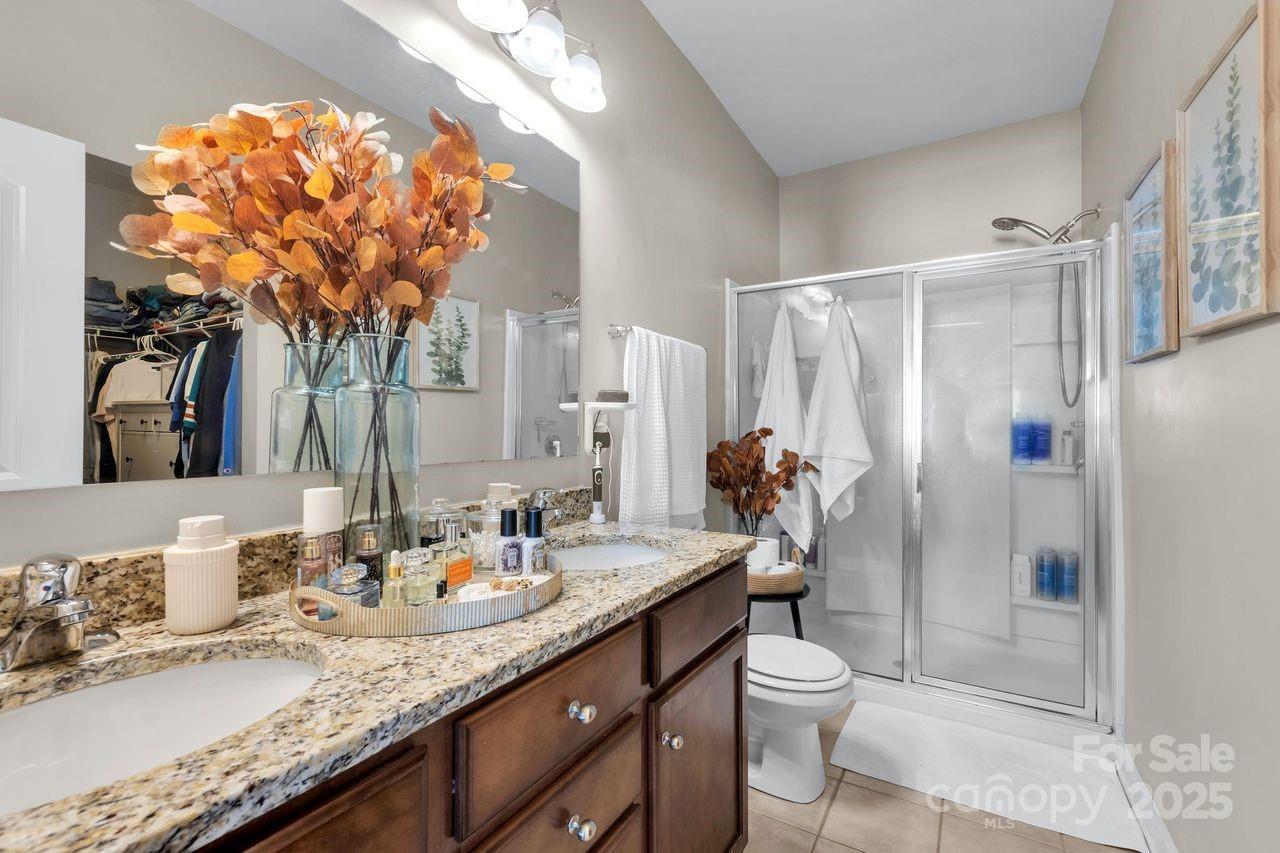 431 Battery Circle Lake Wylie, SC 29710 - Photo 17 of 33