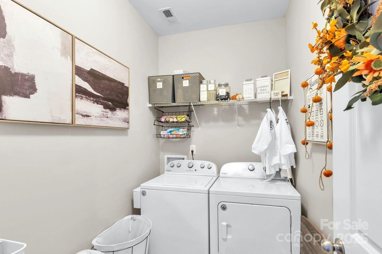 431 Battery Circle Lake Wylie, SC 29710 - Photo 19 of 33