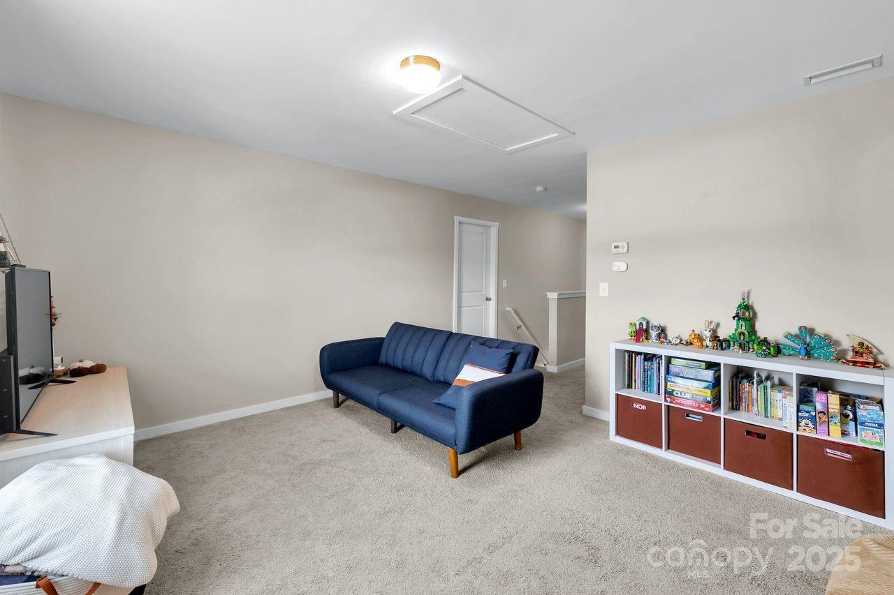 431 Battery Circle Lake Wylie, SC 29710 - Photo 21 of 33