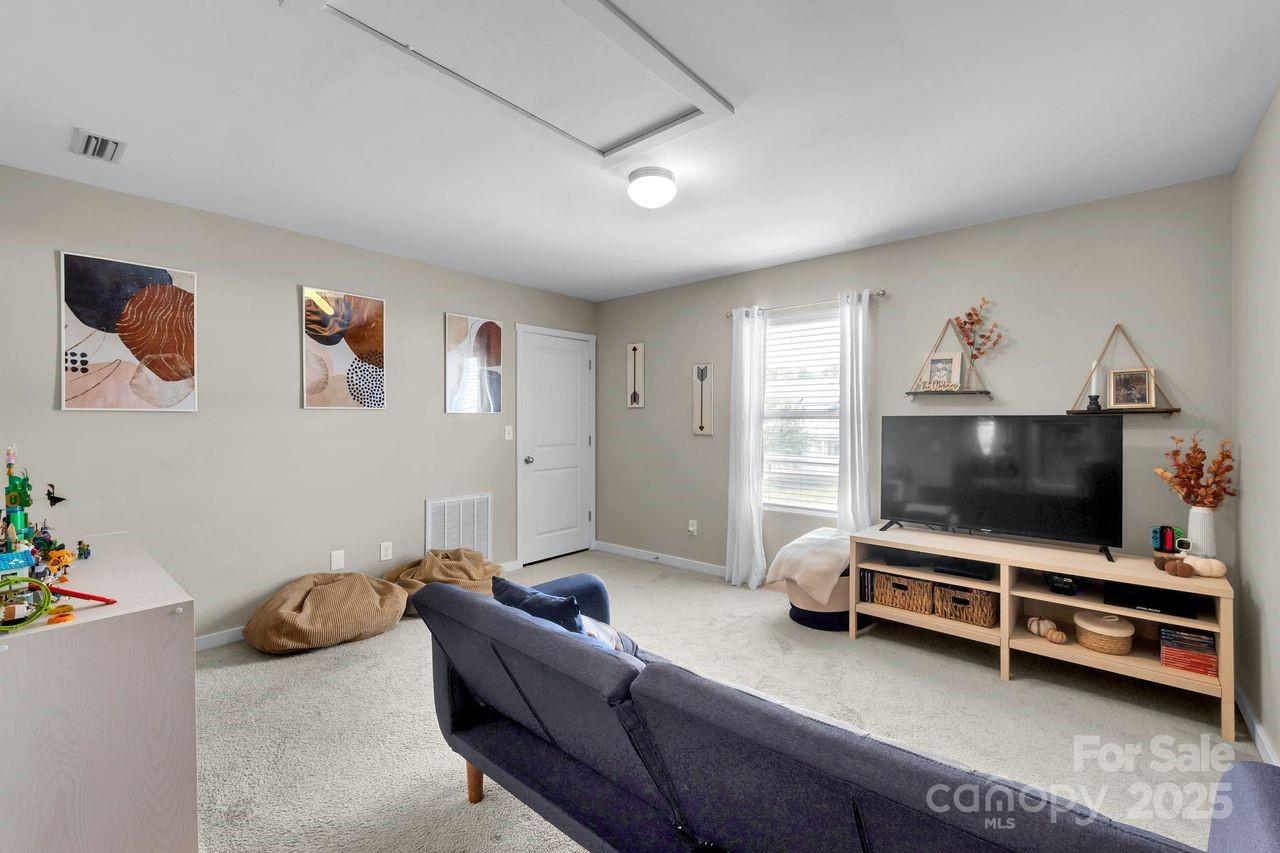 431 Battery Circle Lake Wylie, SC 29710 - Photo 22 of 33