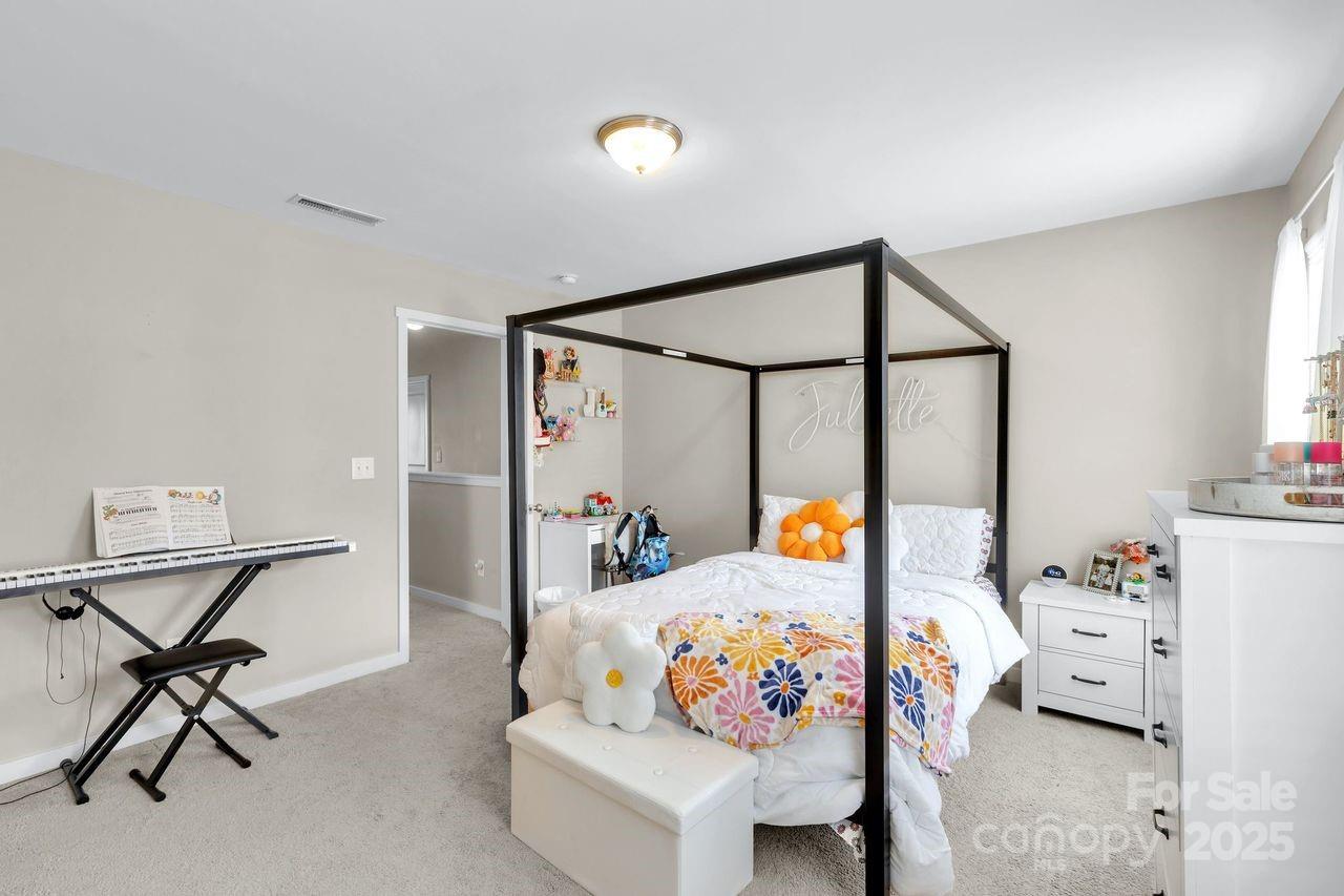 431 Battery Circle Lake Wylie, SC 29710 - Photo 25 of 33