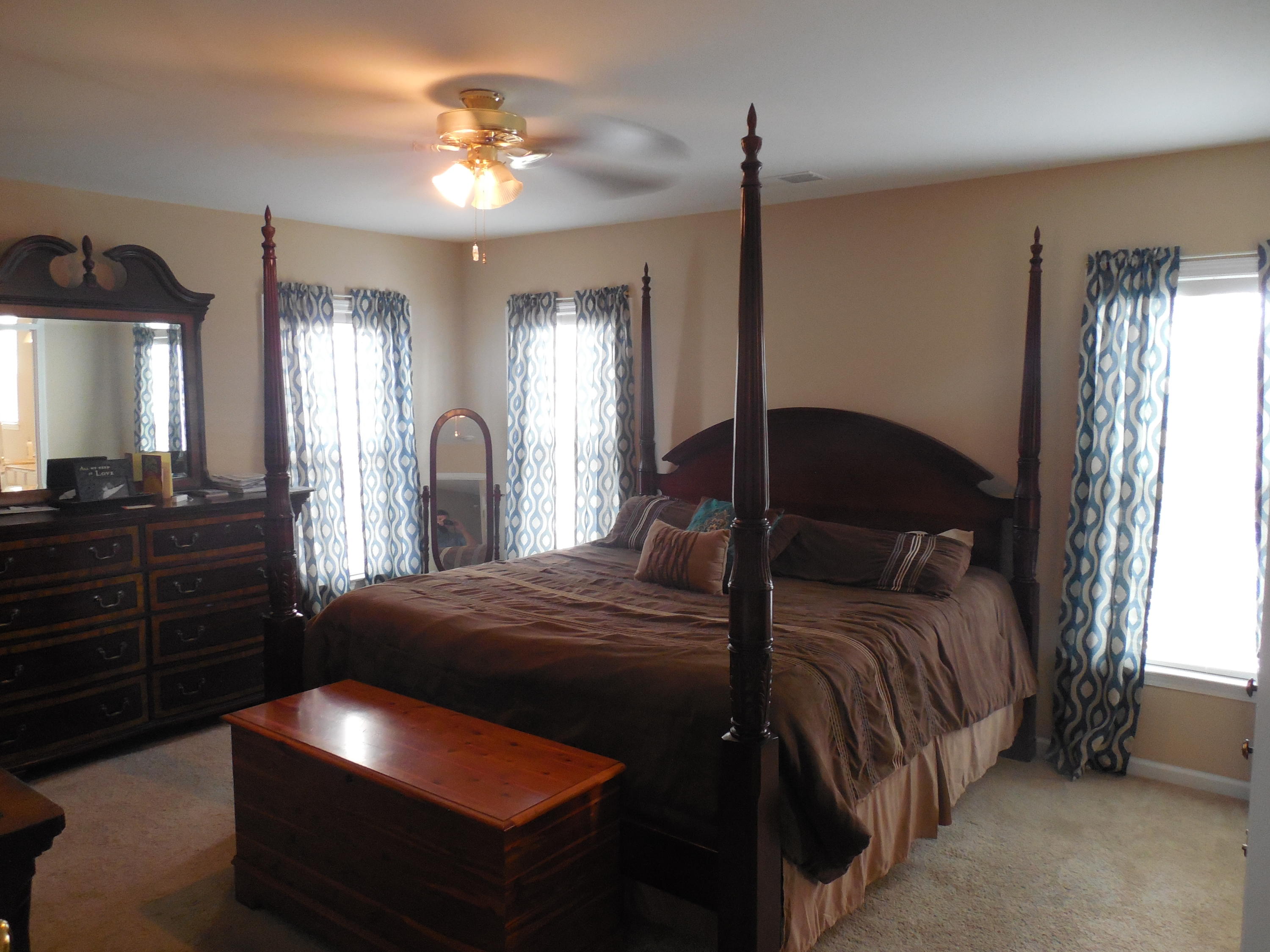 7478 Hawks Circle Hanahan, SC 29410 - Photo 3 of 10 DSCN1048