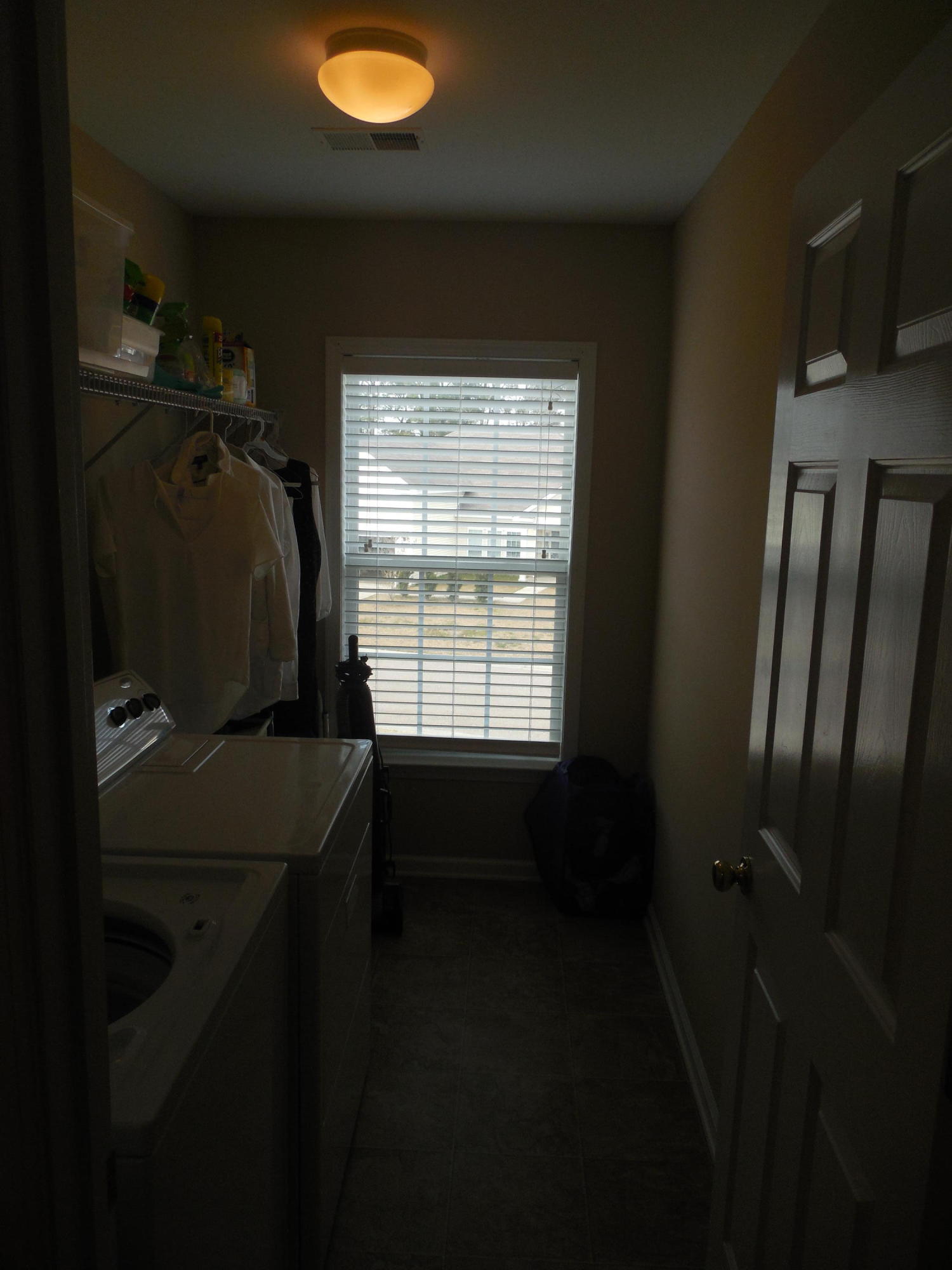 7478 Hawks Circle Hanahan, SC 29410 - Photo 6 of 10 DSCN1052