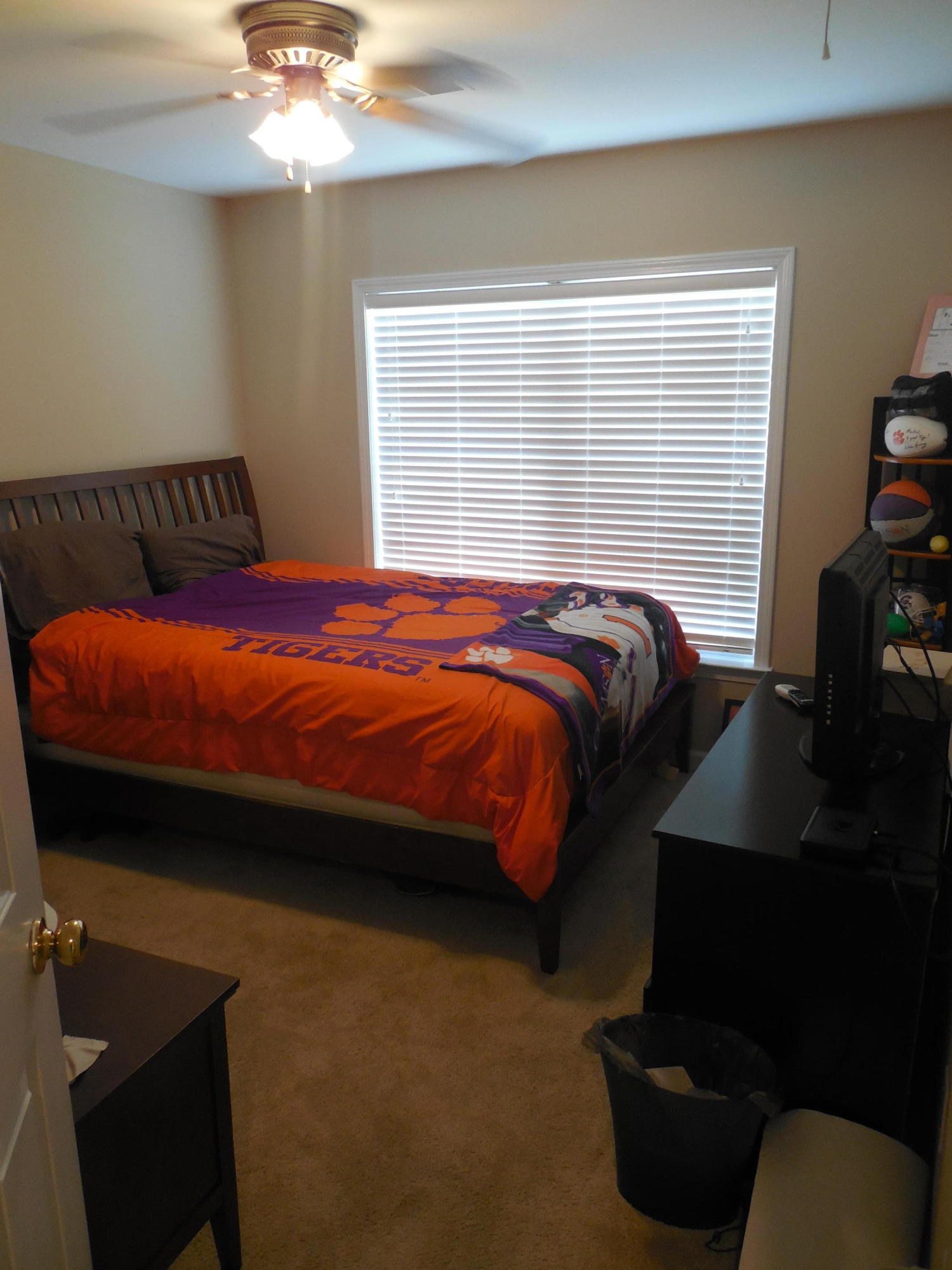 7478 Hawks Circle Hanahan, SC 29410 - Photo 7 of 10 DSCN1053