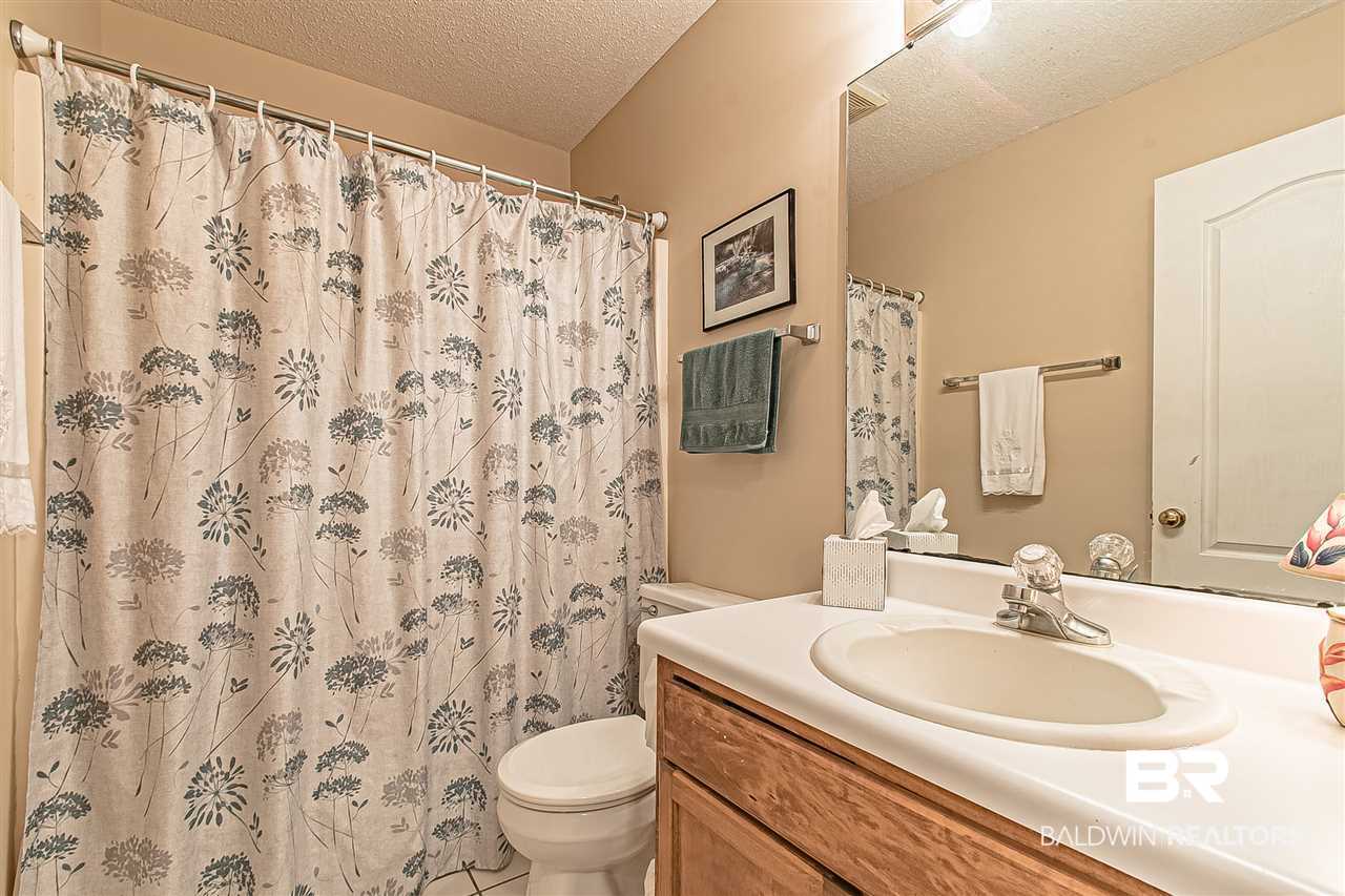 183 Montclair Loop Daphne, AL 36526 - Photo 20 of 25 Guest Bathroom