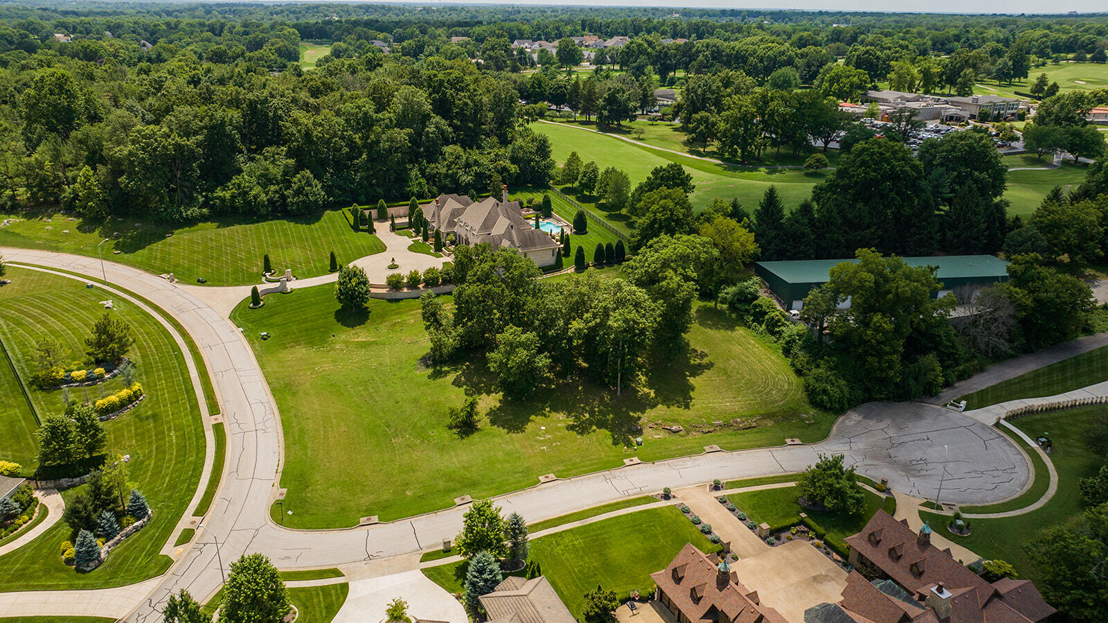 3944 East Huckle Circle Springfield, MO 65802 - Photo 1 of 1 DJI_20240710135325_0024_D