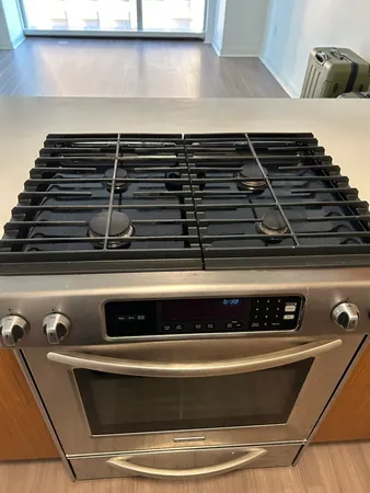 $2,805 | 500 North Lake Shore Drive, Unit 409, Chicago, IL 60611