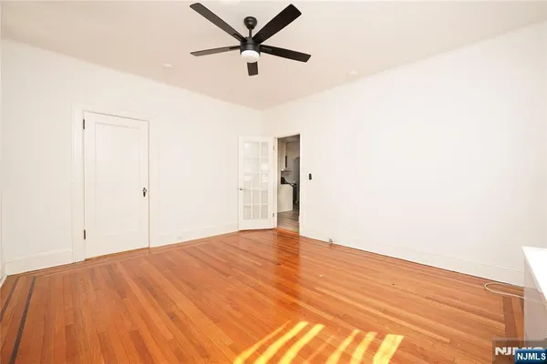 $2,900 | 804 Fairview Lane, Unit 2, Fort Lee, NJ 07024