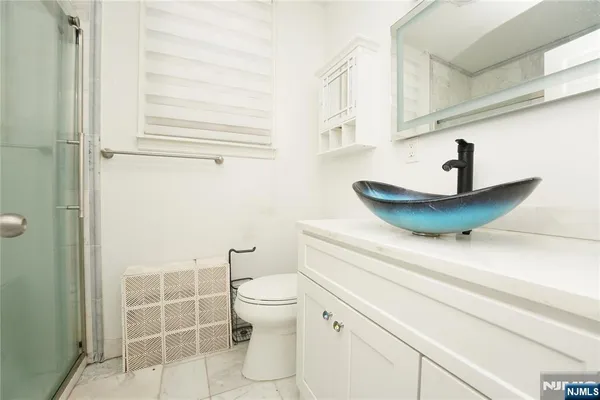 $2,900 | 804 Fairview Lane, Unit 2, Fort Lee, NJ 07024