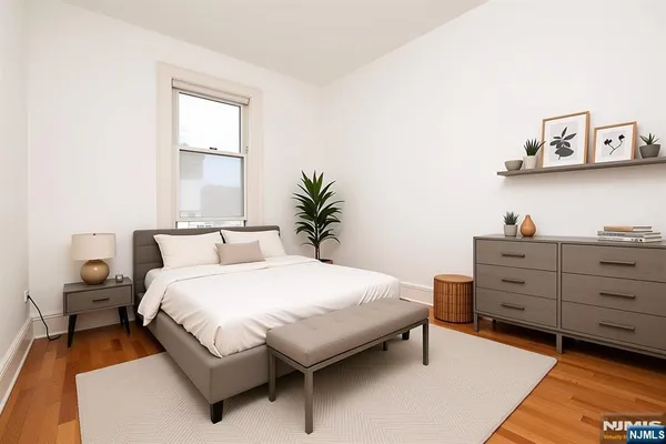 $2,900 | 804 Fairview Lane, Unit 2, Fort Lee, NJ 07024