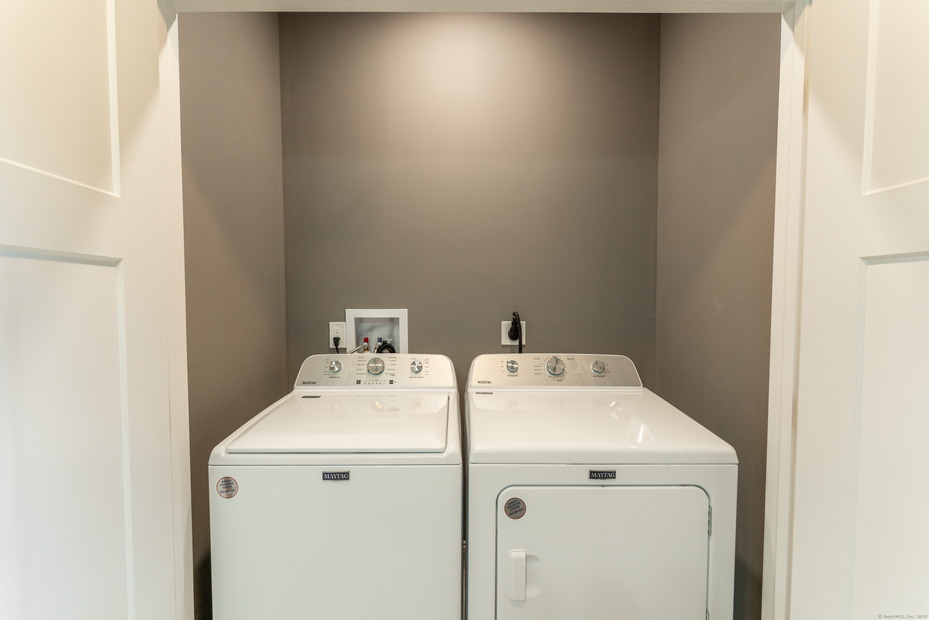 119 Bitgood Road Griswold, CT 06351 - Photo 13 of 29 a utility room with dryer and washer