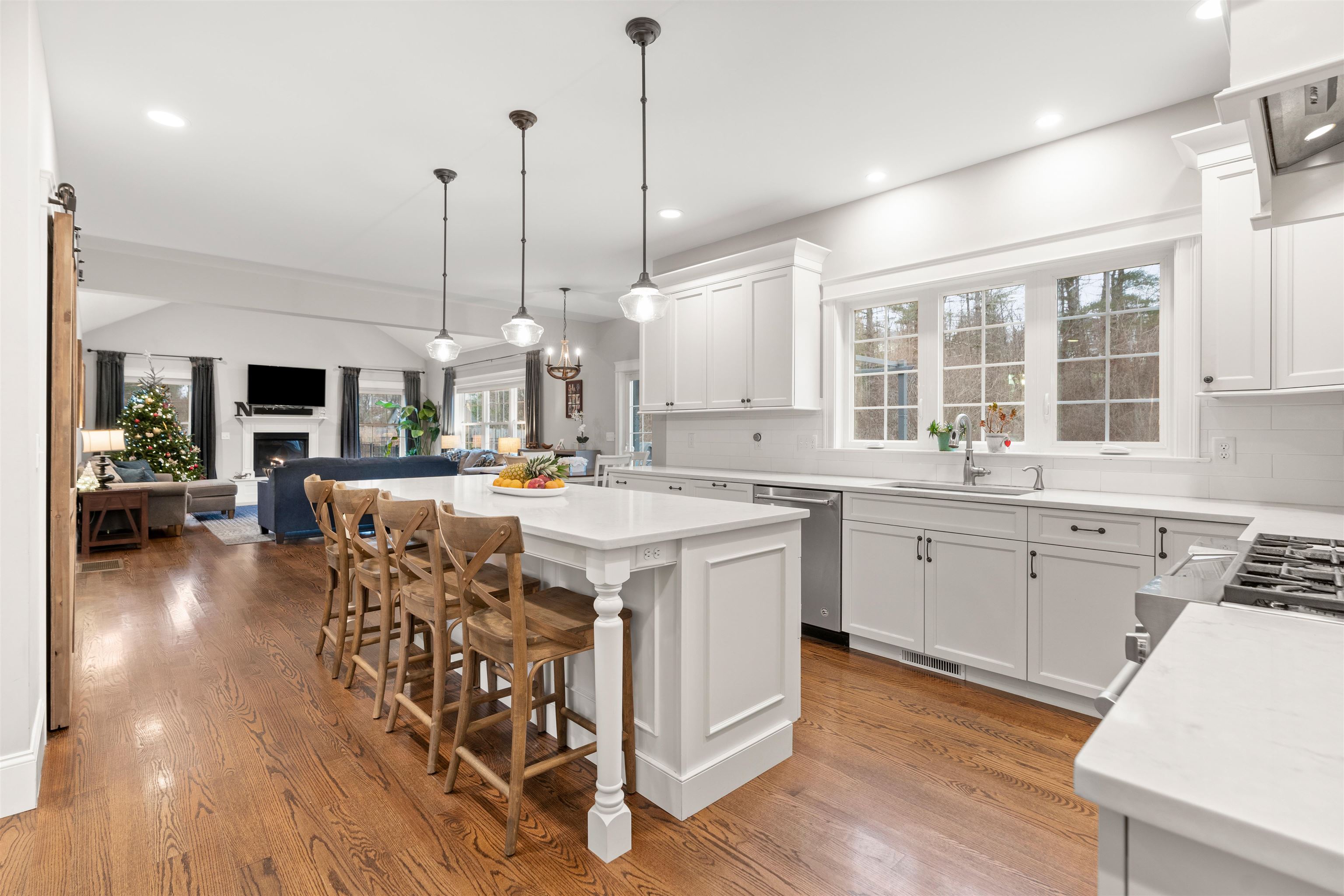 112 McAllister Road Bedford, NH 03110 - Photo 36 of 40 Gallery Image 36