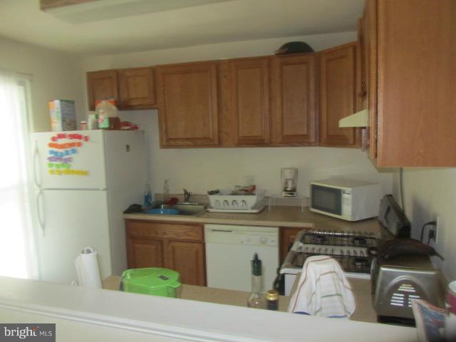 13108 Haddock Road Woodbridge, VA 22193 - Photo 8 of 9 Kitchen