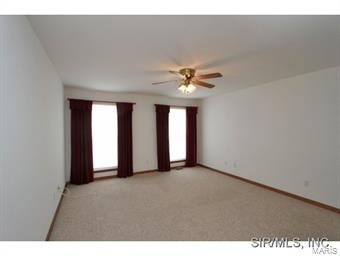 5007 Castlegate Lane Godfrey, IL 62035 - Photo 8 of 12 Gallery Image 8