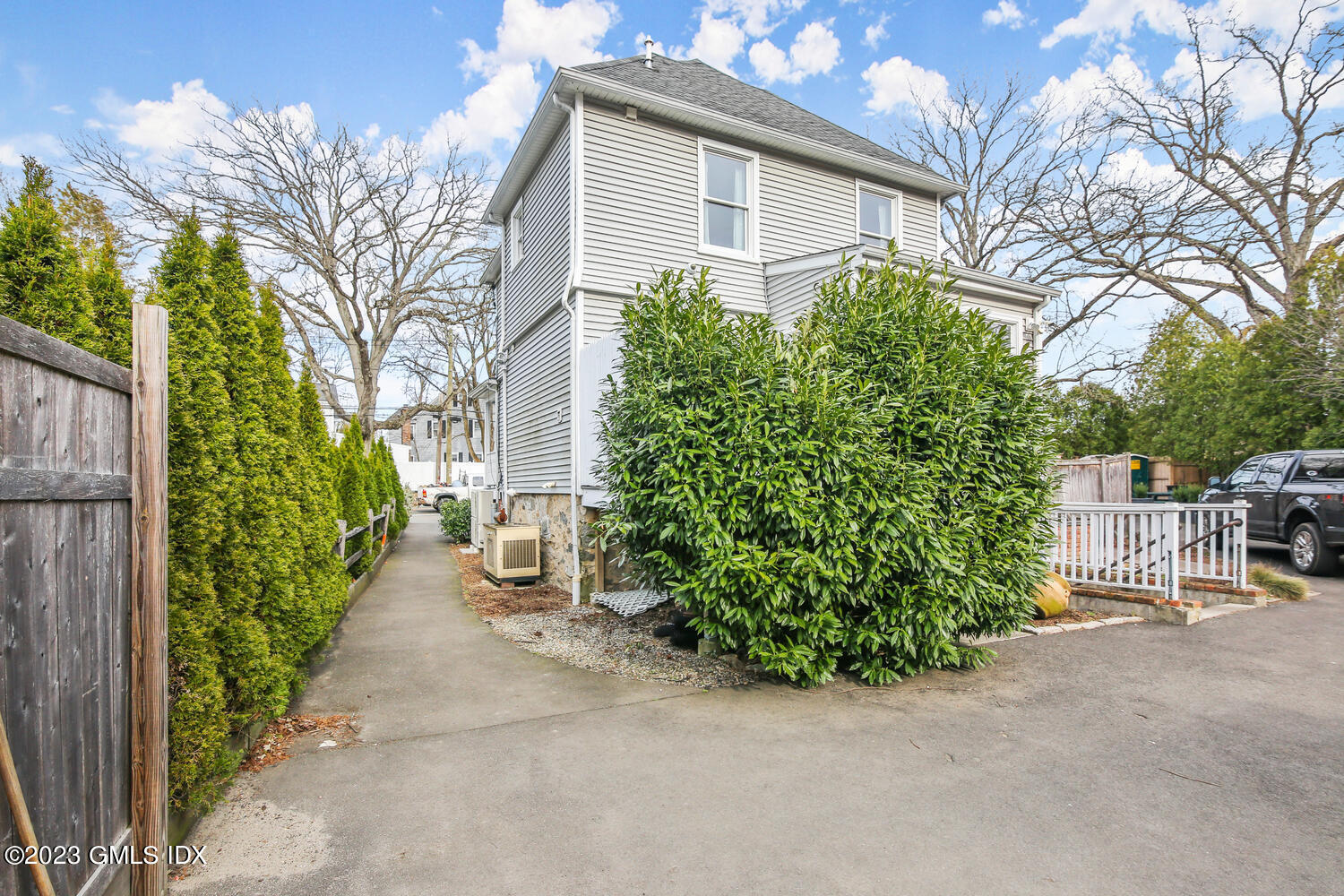 72 Orchard Street Cos Cob, CT 06807 - Photo 18 of 21 70 Orchard St Cos cob CT 06807-large-043