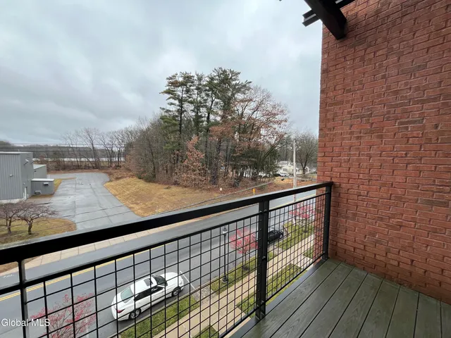 $2,192 | 130 Excelsior Avenue, Unit 303, Saratoga Springs, NY 12866