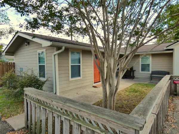 $875 | 507 Houston Street, Unit 2, Rosenberg, TX 77471