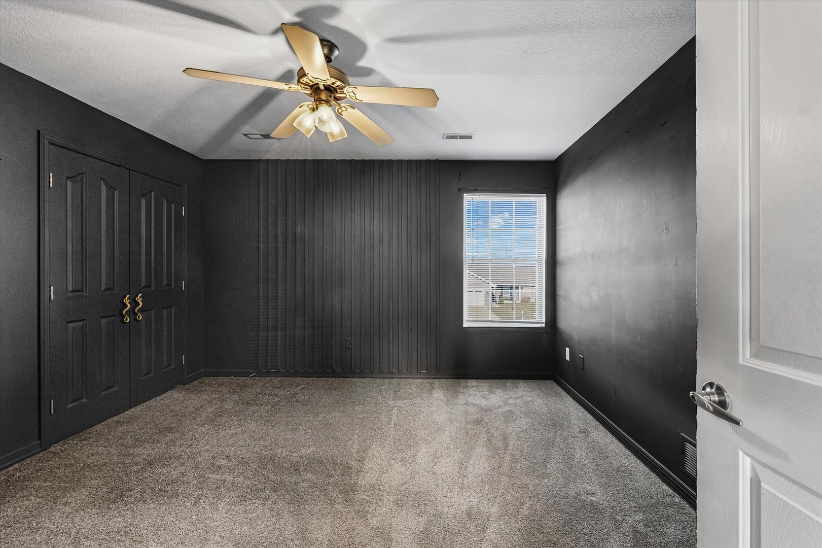 3725 Boulder Ridge Drive, Unit E Champaign, IL 61822 - Photo 16 of 30 a view of entryway with a ceiling fan
