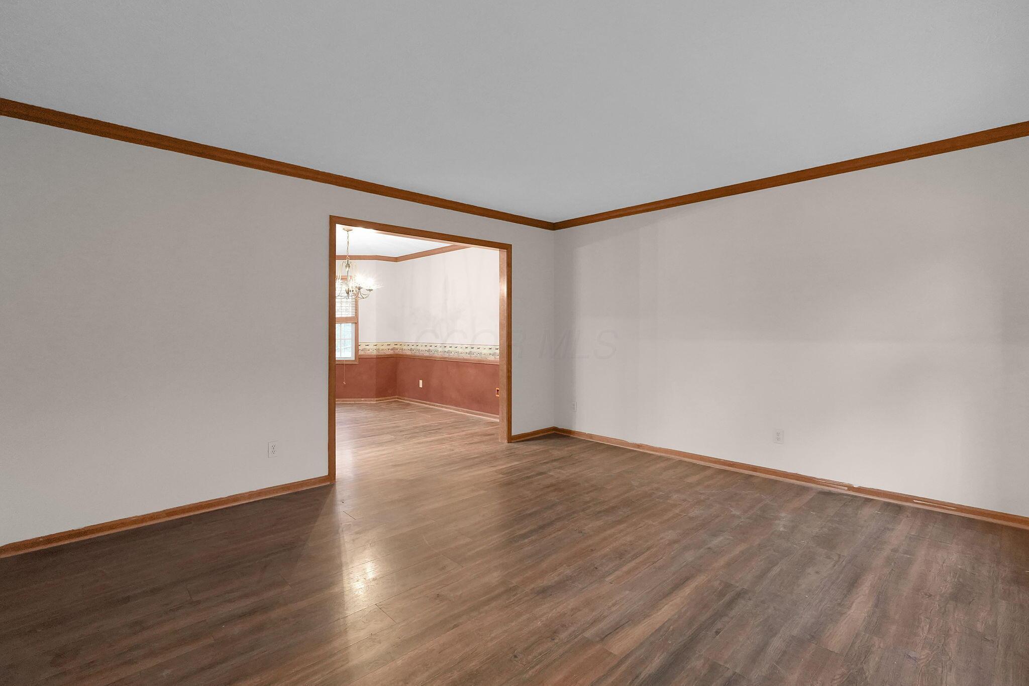 4350 Headleys Mill Road Southwest Pataskala, OH 43062 - Photo 7 of 51 5