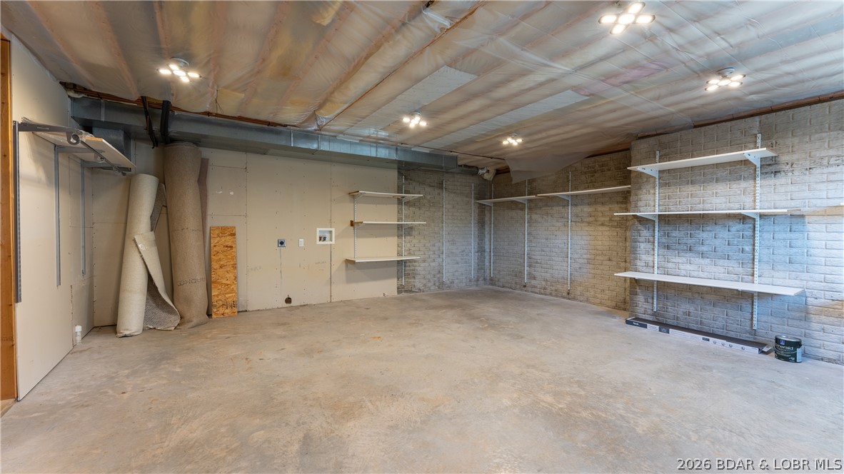 46 Watkins Road Camdenton, MO 65020 - Photo 46 of 60 Workshop around the corner