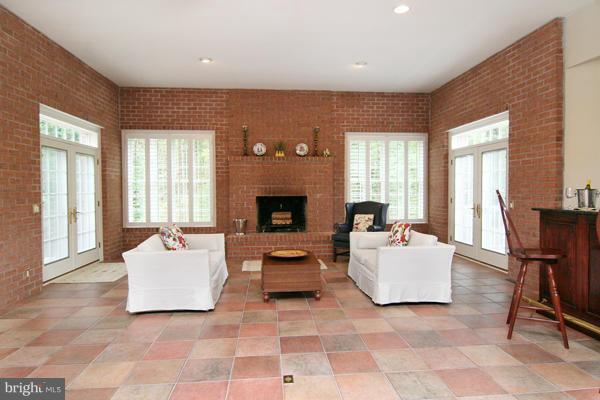2331 Hidden Brook Road Finksburg, MD 21048 - Photo 3 of 22 Family Room