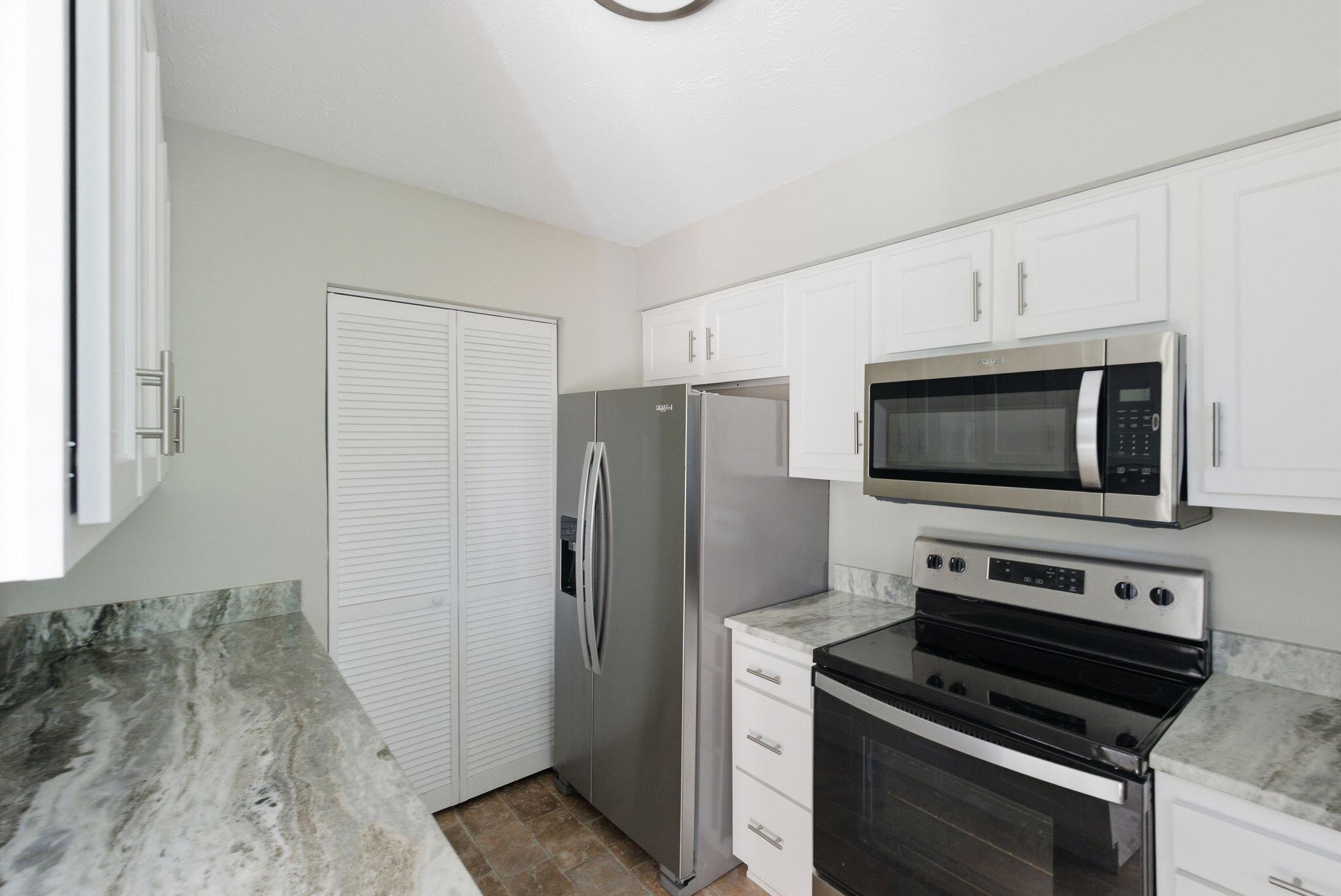 421 Redding Road, Unit 118 Lexington, KY 40517 - Photo 17 of 30 dsc00233