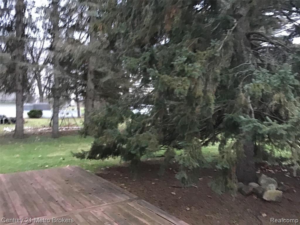 2402 Utley Road Flint, MI 48532 - Photo 39 of 40