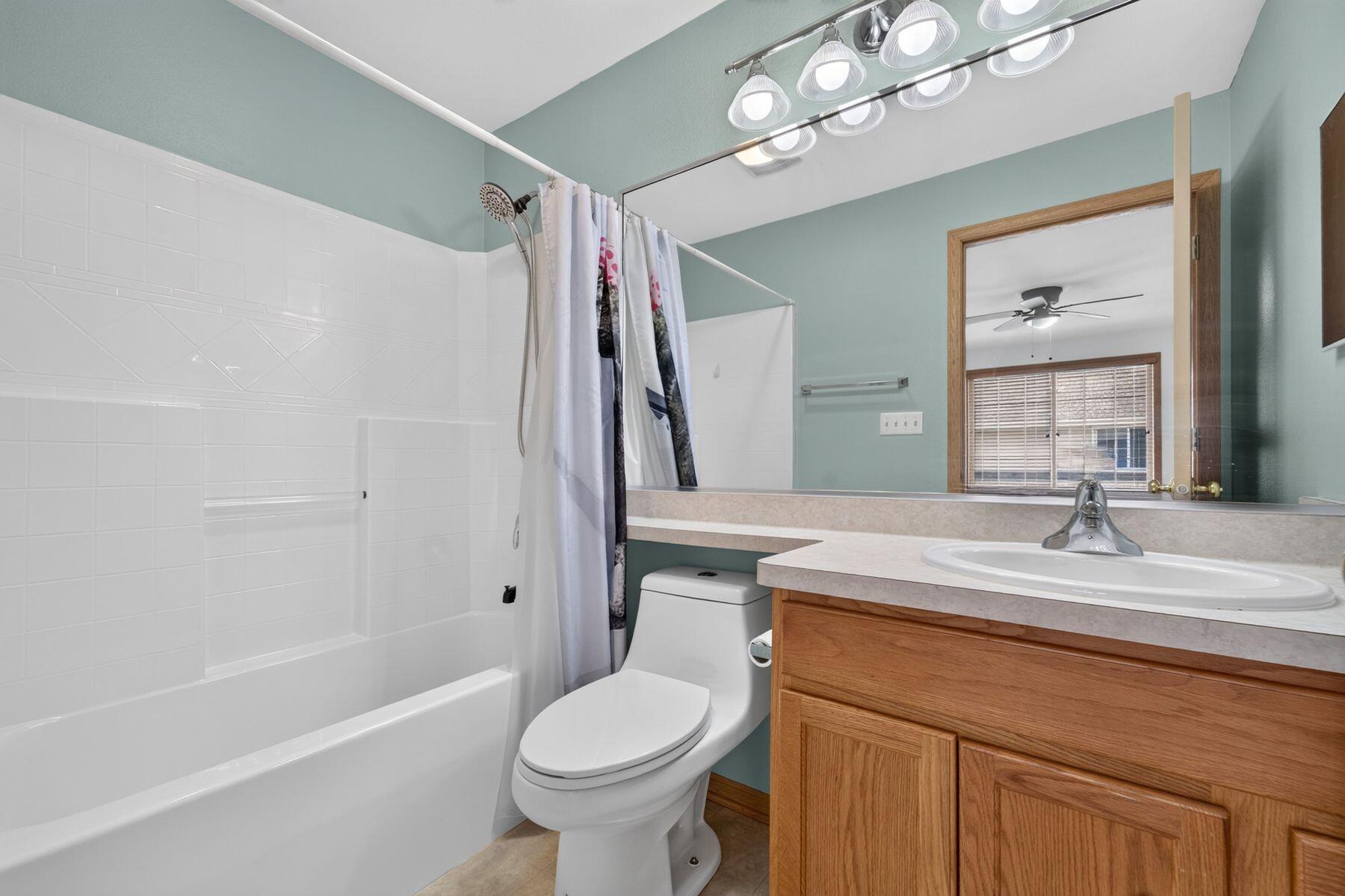 6195 Walnut Lane, Unit 68 Cudahy, WI 53110 - Photo 11 of 20 Primary Bathroom