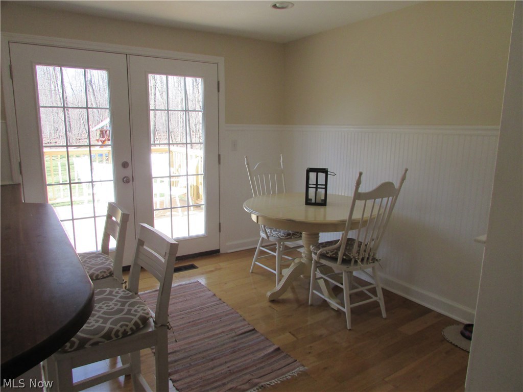 16430 Snow Road Chagrin Falls, OH 44023 - Photo 9 of 20