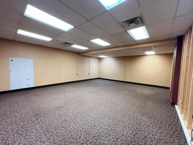 $1,995 | 605 Laurel Street, Unit UPPER LEVEL, Brainerd, MN 56401