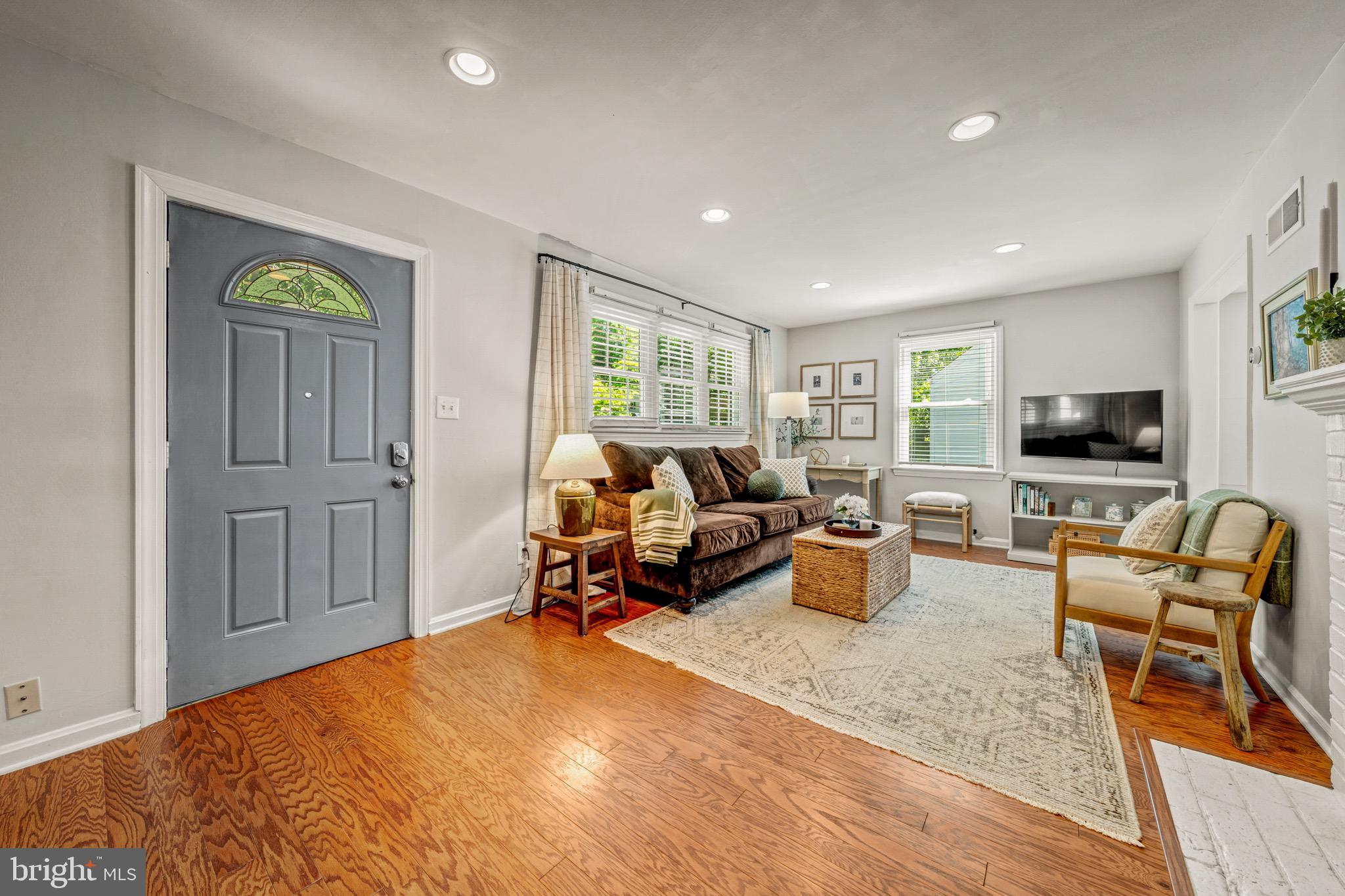 3144 Holloway Road Falls Church, VA 22042 - Photo 4 of 34