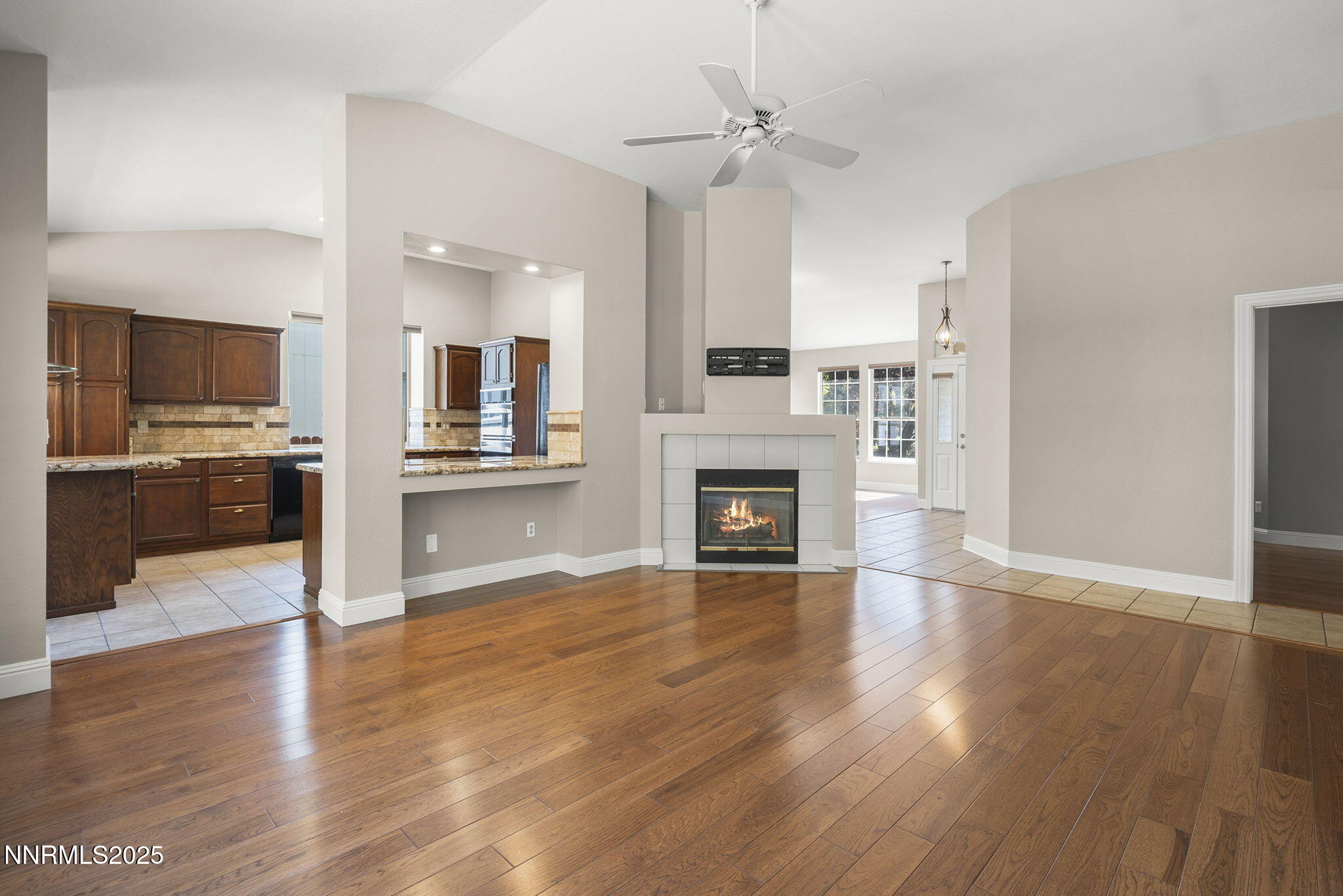 4175 Falling Water Drive Reno, NV 89519 - Photo 11 of 30 11-web-or-mls-_DSC0499