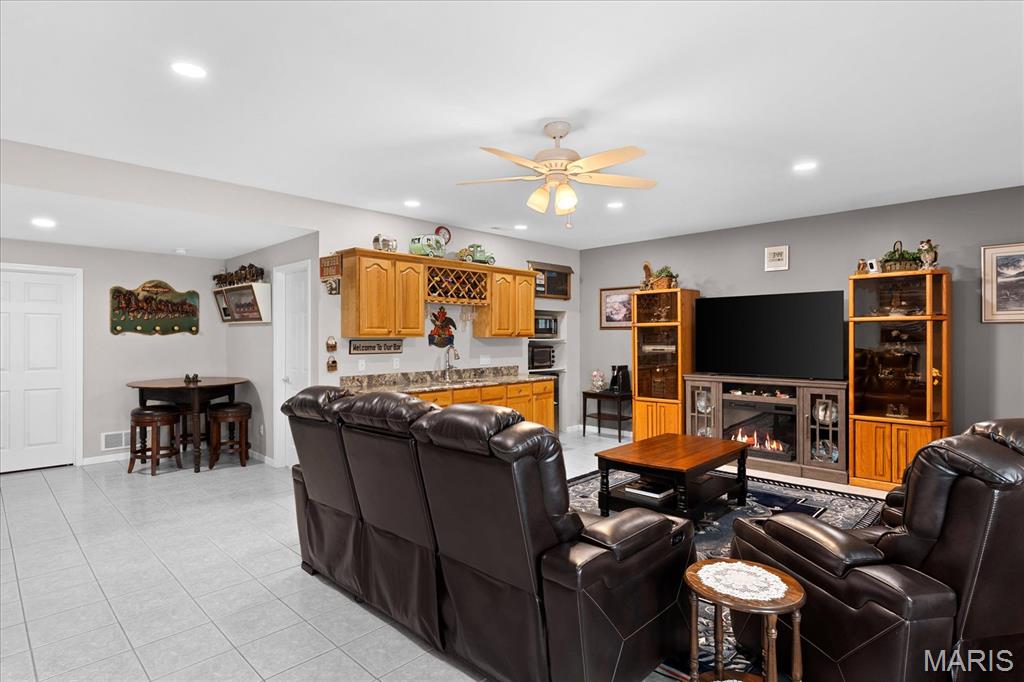 286 Red Clover Circle O'Fallon, IL 62269 - Photo 36 of 62