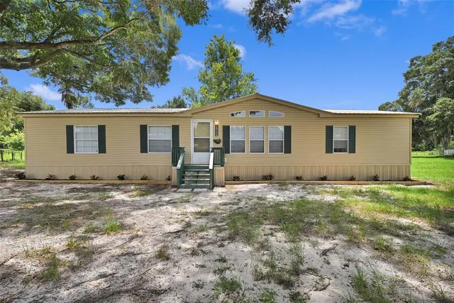 $319,500 | 18546 Northeast 5th Terrace Road, Citra, FL 32113
