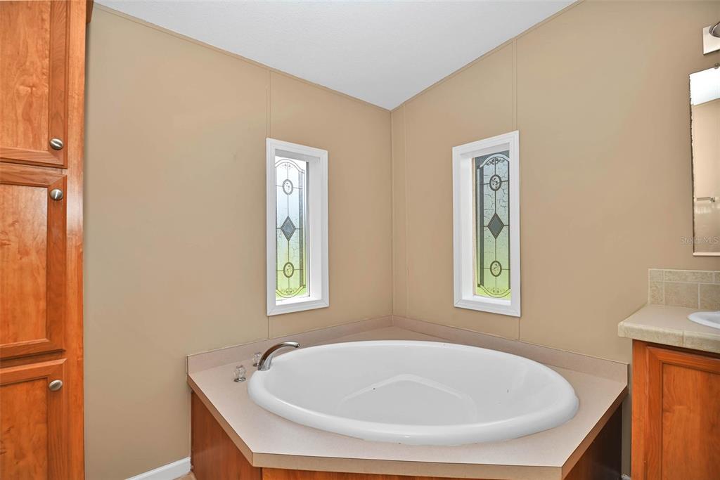 18546 Northeast 5th Terrace Road Citra, FL 32113 - Photo 17 of 30