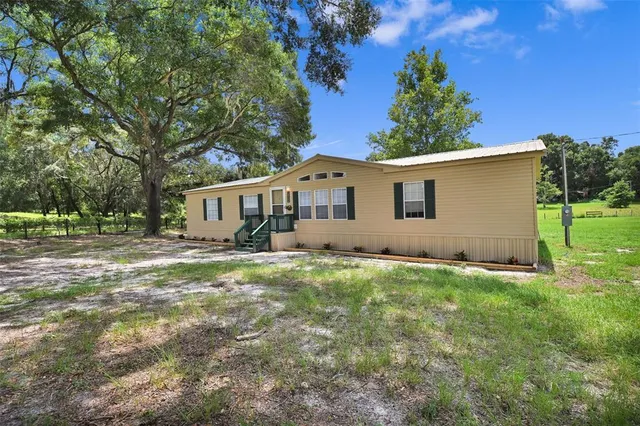 $319,500 | 18546 Northeast 5th Terrace Road, Citra, FL 32113