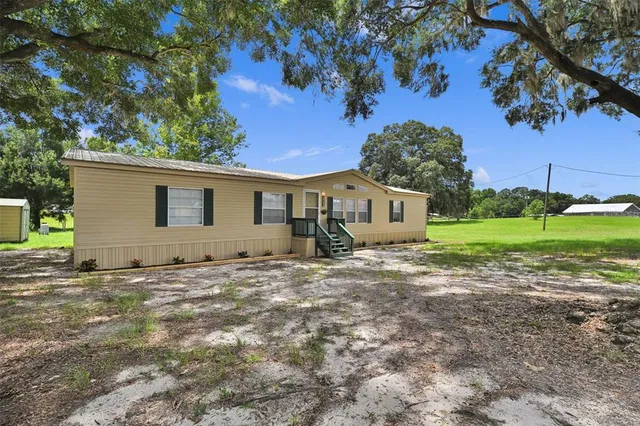 $319,500 | 18546 Northeast 5th Terrace Road, Citra, FL 32113