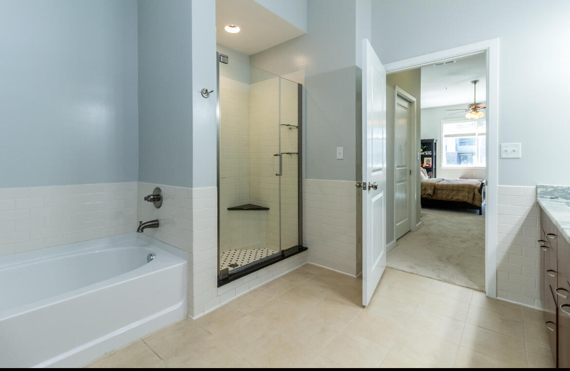 200 Manufacturers Road, Unit 342 Chattanooga, TN 37405 - Photo 18 of 21 En Suite