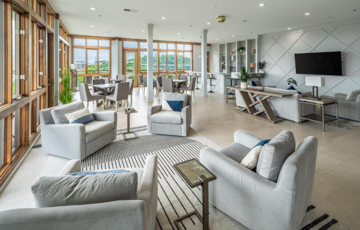 200 Manufacturers Road, Unit 342 Chattanooga, TN 37405 - Photo 3 of 21 PENTHOUSE CLUBROOM