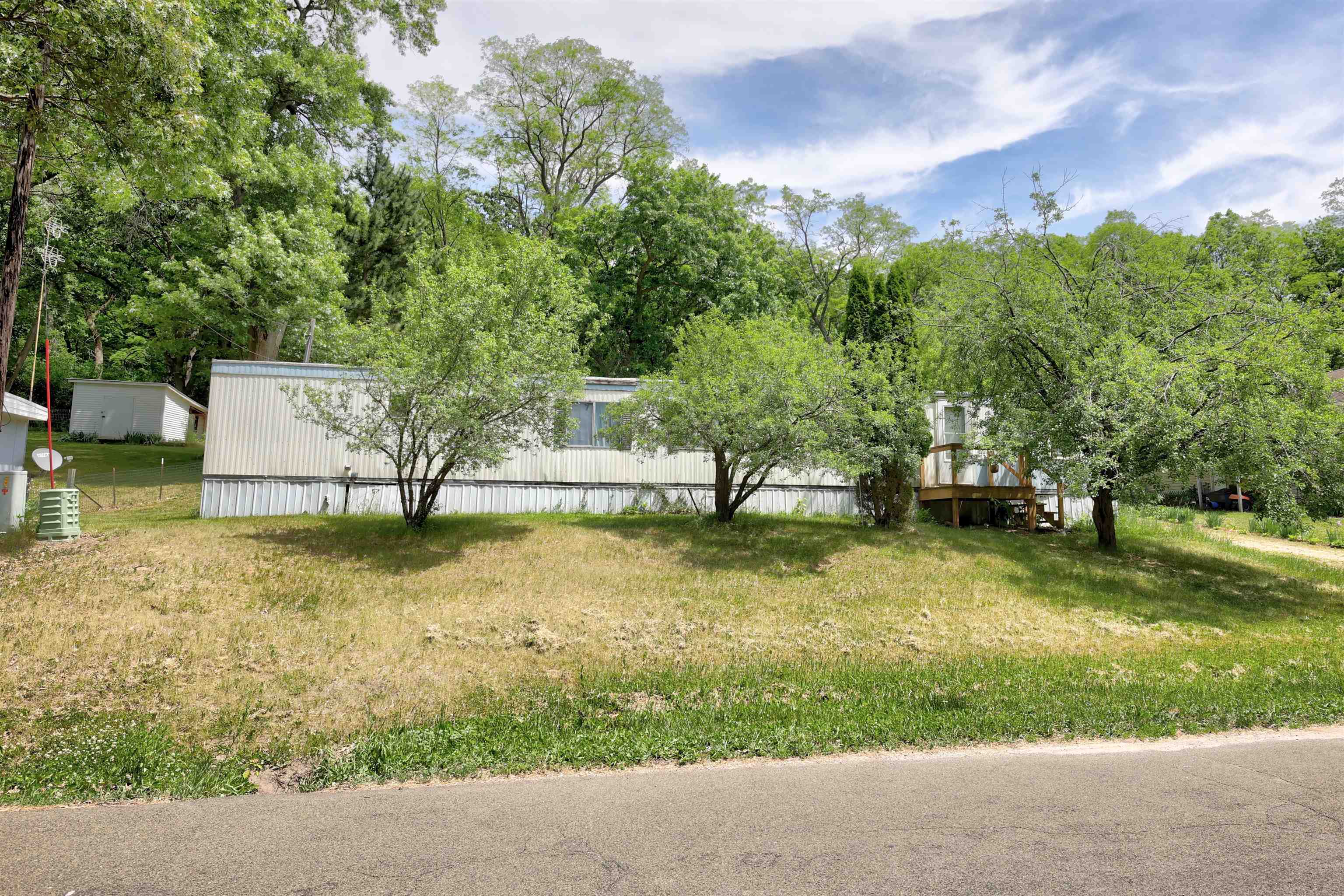 314 Railroad Street Rio, WI 53960 - Photo 4 of 14