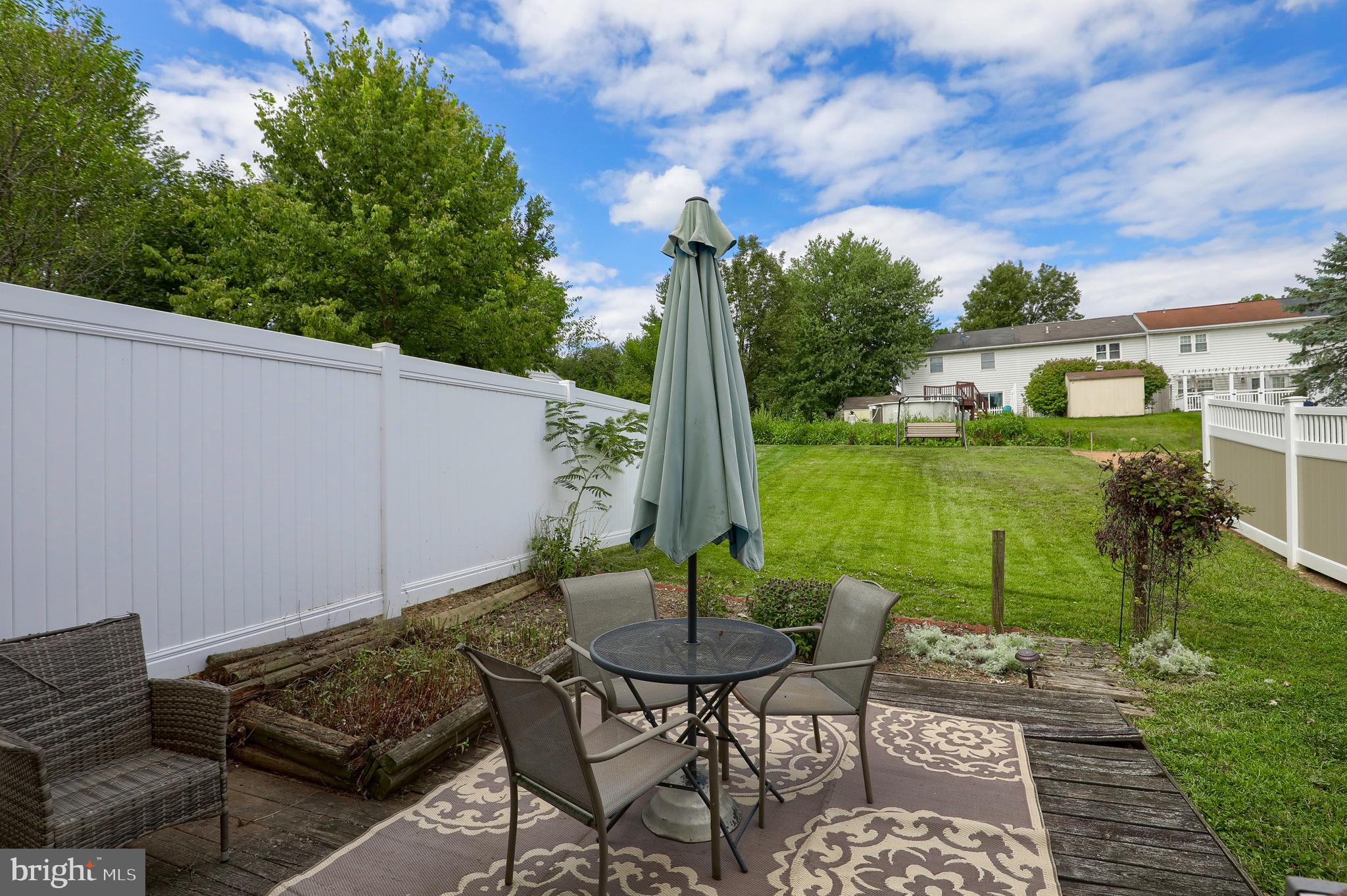 465 Crosswinds Drive Lititz, PA 17543 - Photo 26 of 30 a view of a chairs and table in patio