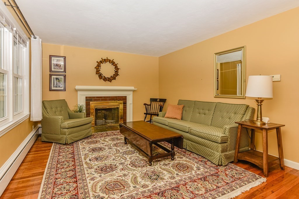 26 Cranmore Road Norwood, MA 02062 - Photo 4 of 41 Gallery Image 4