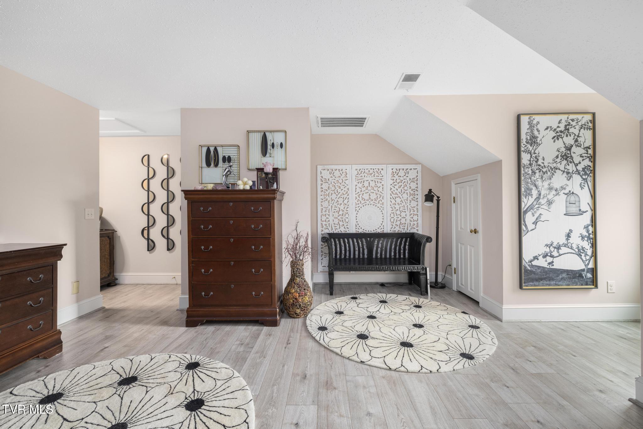 112 Barberry Road, Unit 40 Johnson City, TN 37604 - Photo 22 of 35 Primary bedroom