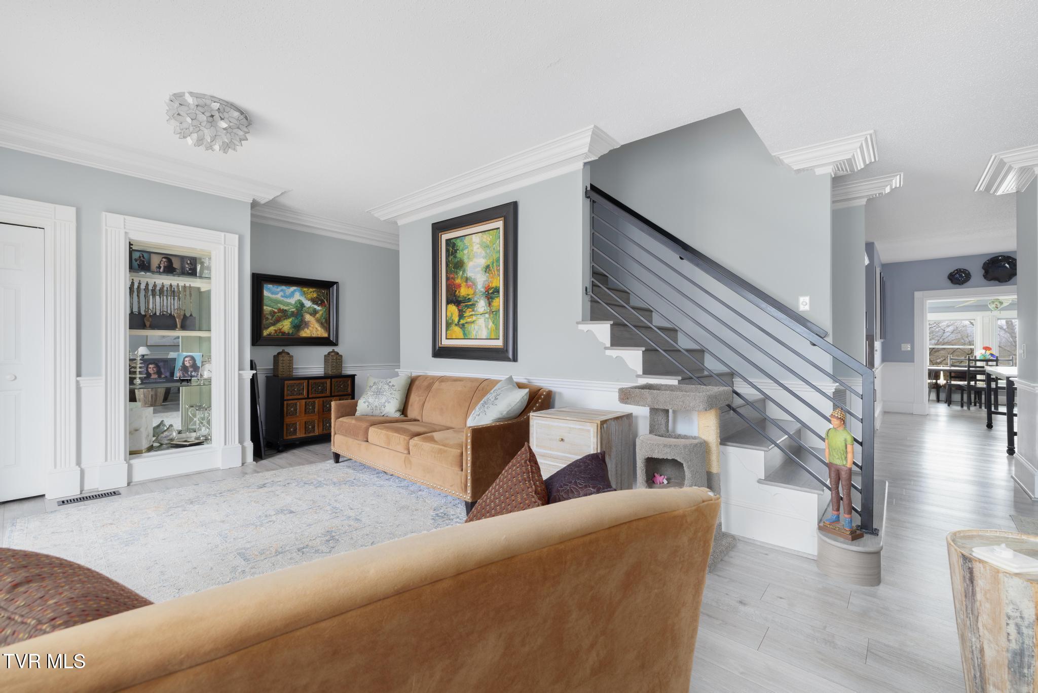 112 Barberry Road, Unit 40 Johnson City, TN 37604 - Photo 6 of 35 Living room