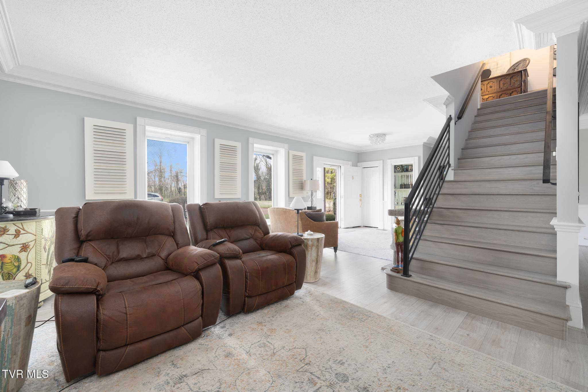 112 Barberry Road, Unit 40 Johnson City, TN 37604 - Photo 9 of 35 Living room