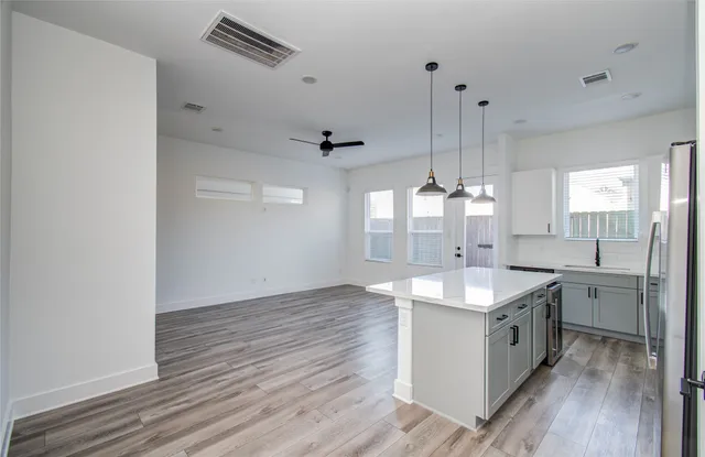 $370,000 | 2054 Johanna Drive, Houston, TX 77055