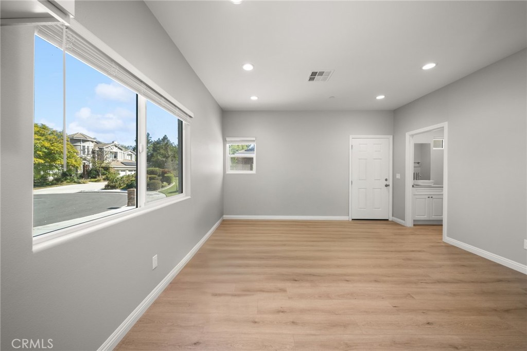 1240 San Cristobal Drive Riverside, CA 92506 - Photo 9 of 67
