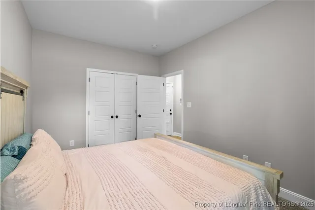 $2,300 | 101 East 6th Avenue, Raeford, NC 28376